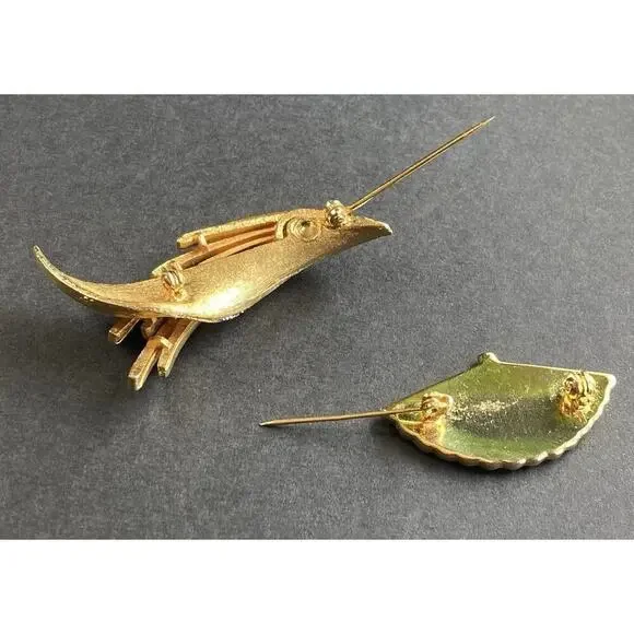 Bundle of Estate Brooches Gold Tone Monet West Germany Stones Filigree Vintage - Picture 9 of 16